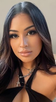 Aja, stylist at Evolve Salon, specializing in low maintenance lived-in seamless color & balayage